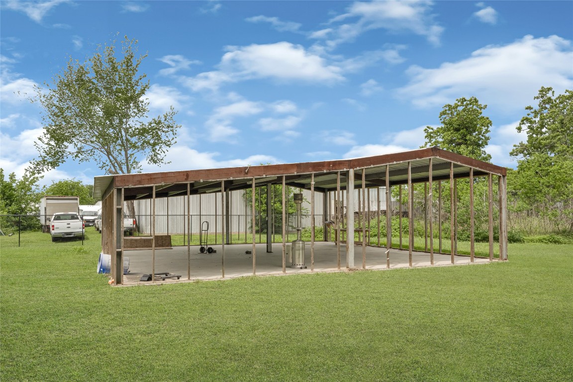 4634 Highway 36 Rosenberg, TX 77471 - Photo 20 of 29 20x20 outdoor shop/workspace