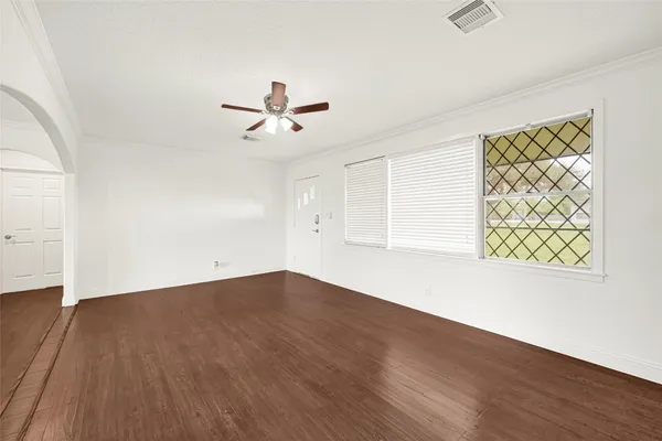 $3,500 | 4634 Highway 36, Rosenberg, TX 77471