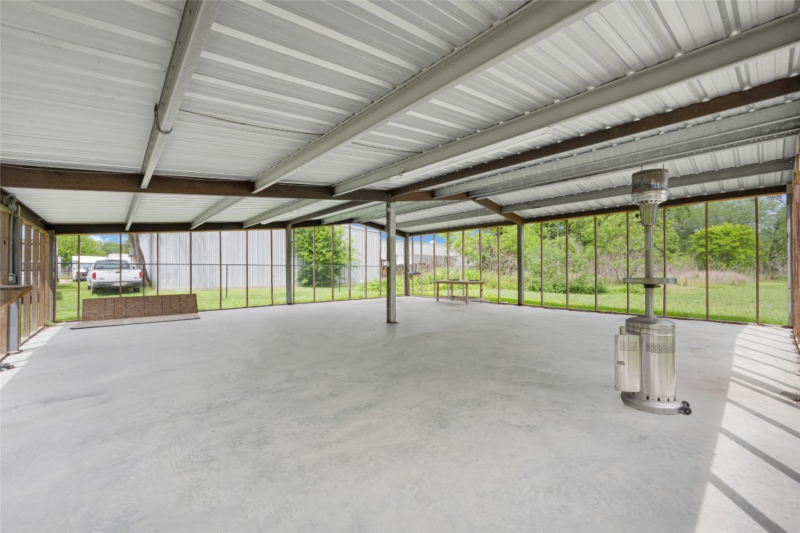 4634 Highway 36 Rosenberg, TX 77471 - Photo 21 of 29 Can be used for work, birthday parties, storage,