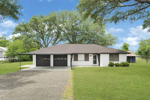 $3,500 | 4634 Highway 36, Rosenberg, TX 77471