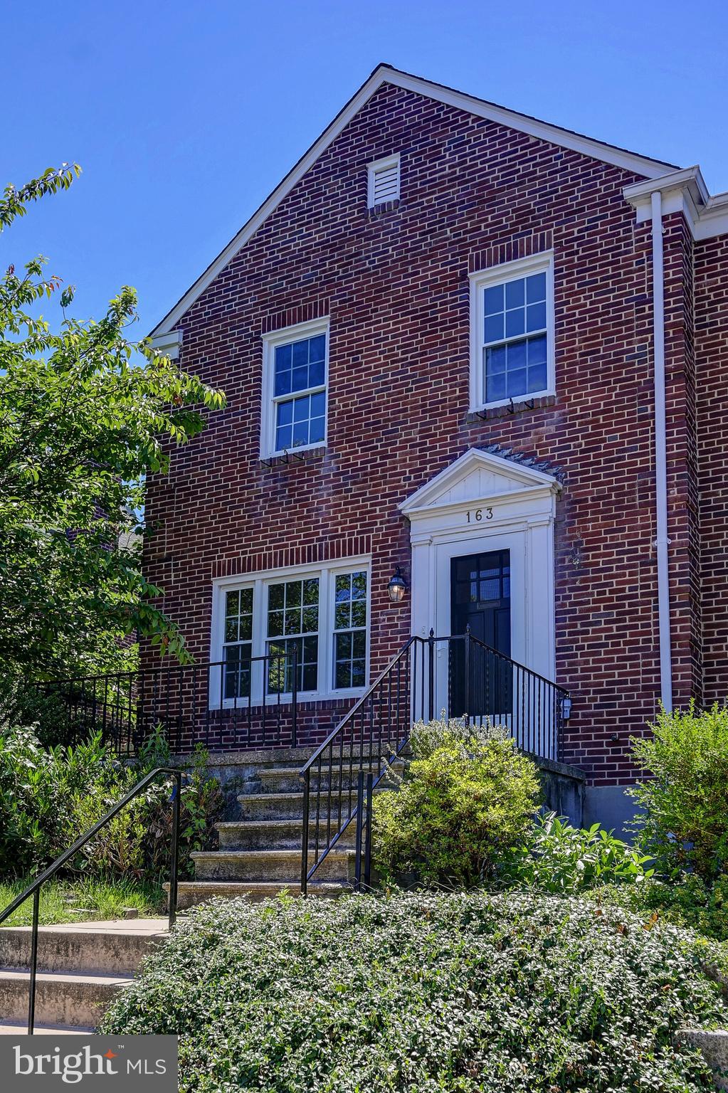 163 Stanmore Road Baltimore, MD 21212 - Photo 3 of 48