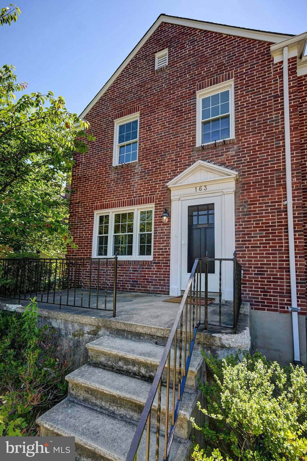 163 Stanmore Road Baltimore, MD 21212 - Photo 4 of 48