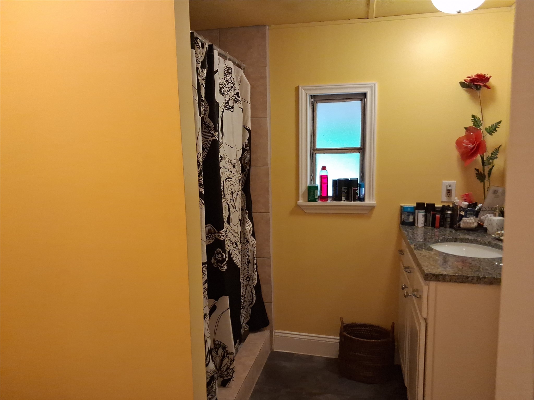 3646 Upper Leggett Road Livingston, TX 77351 - Photo 25 of 43 a view of a room with a door and a window