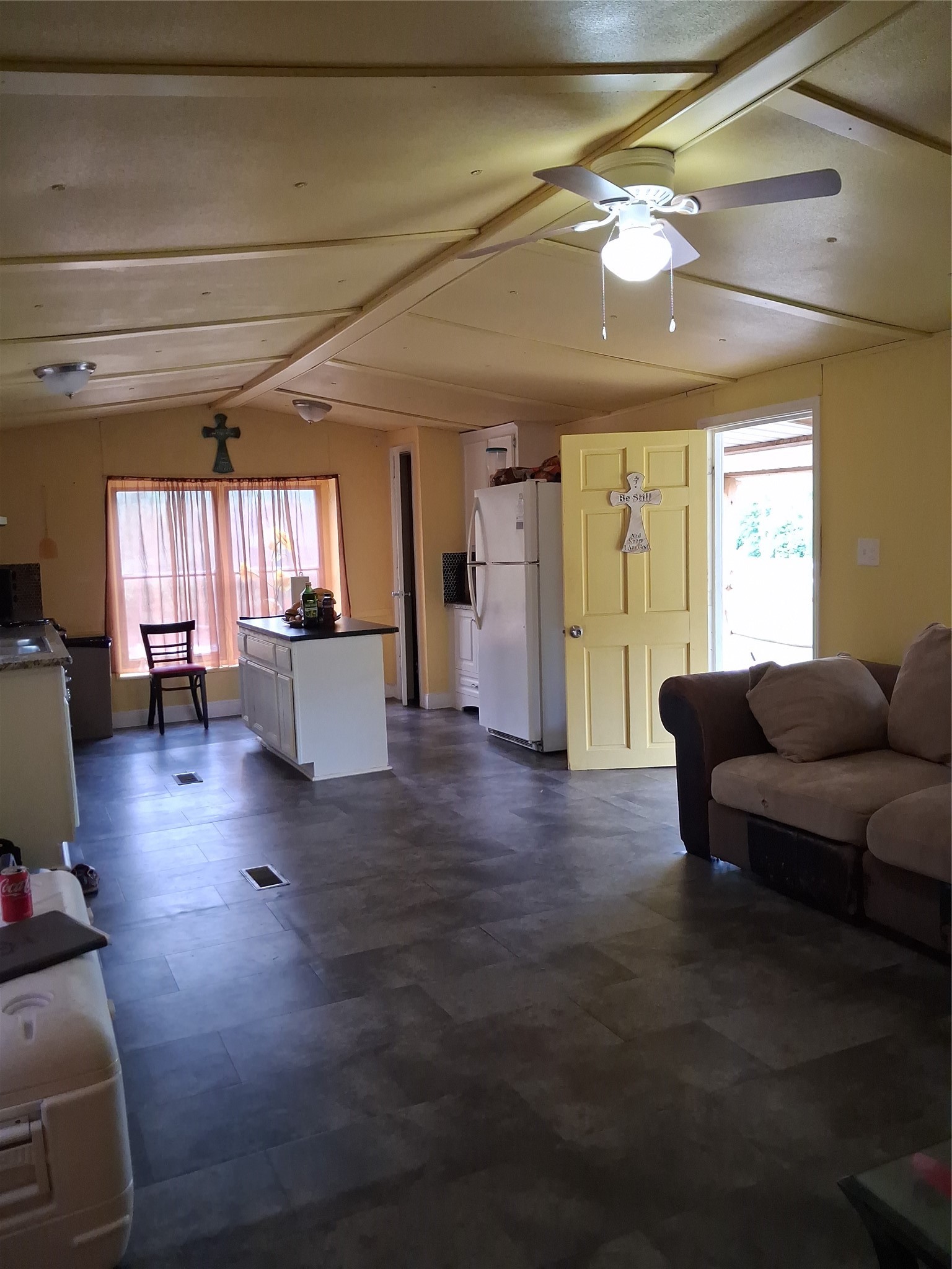 3646 Upper Leggett Road Livingston, TX 77351 - Photo 39 of 43 a living room with furniture and a chandelier