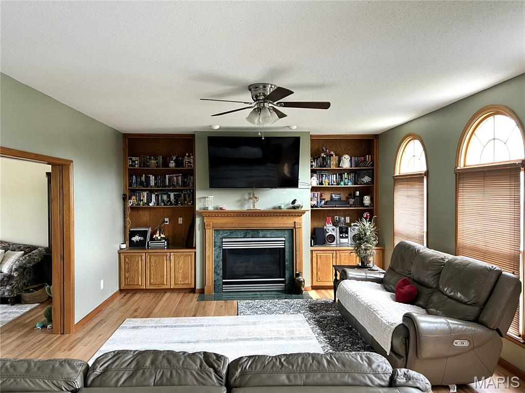 863 Marc Drive Alton, IL 62002 - Photo 15 of 35