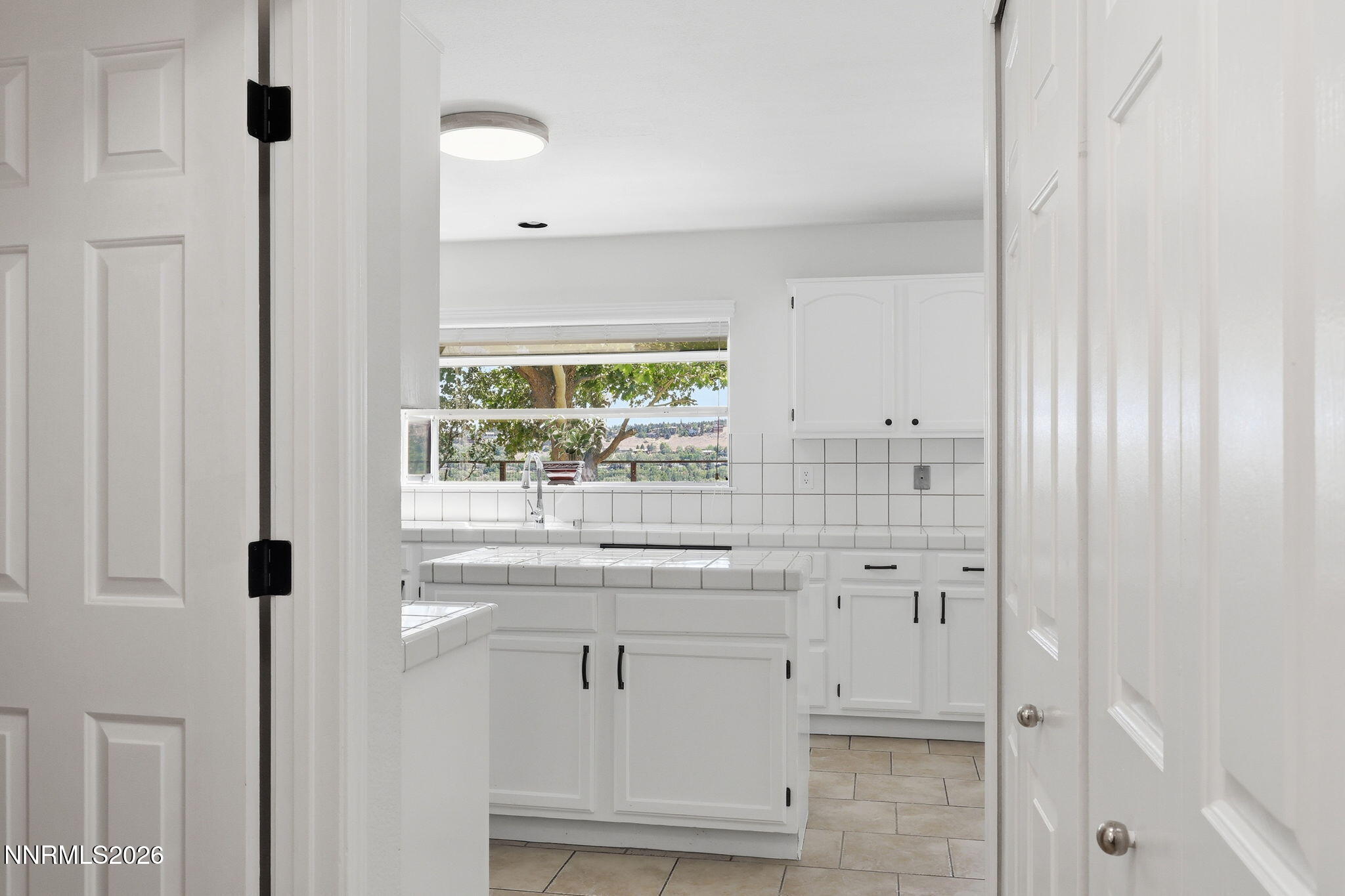 4566 Canyon Ridge Lane Reno, NV 89523 - Photo 19 of 60 25-web-or-mls-IMG_2241