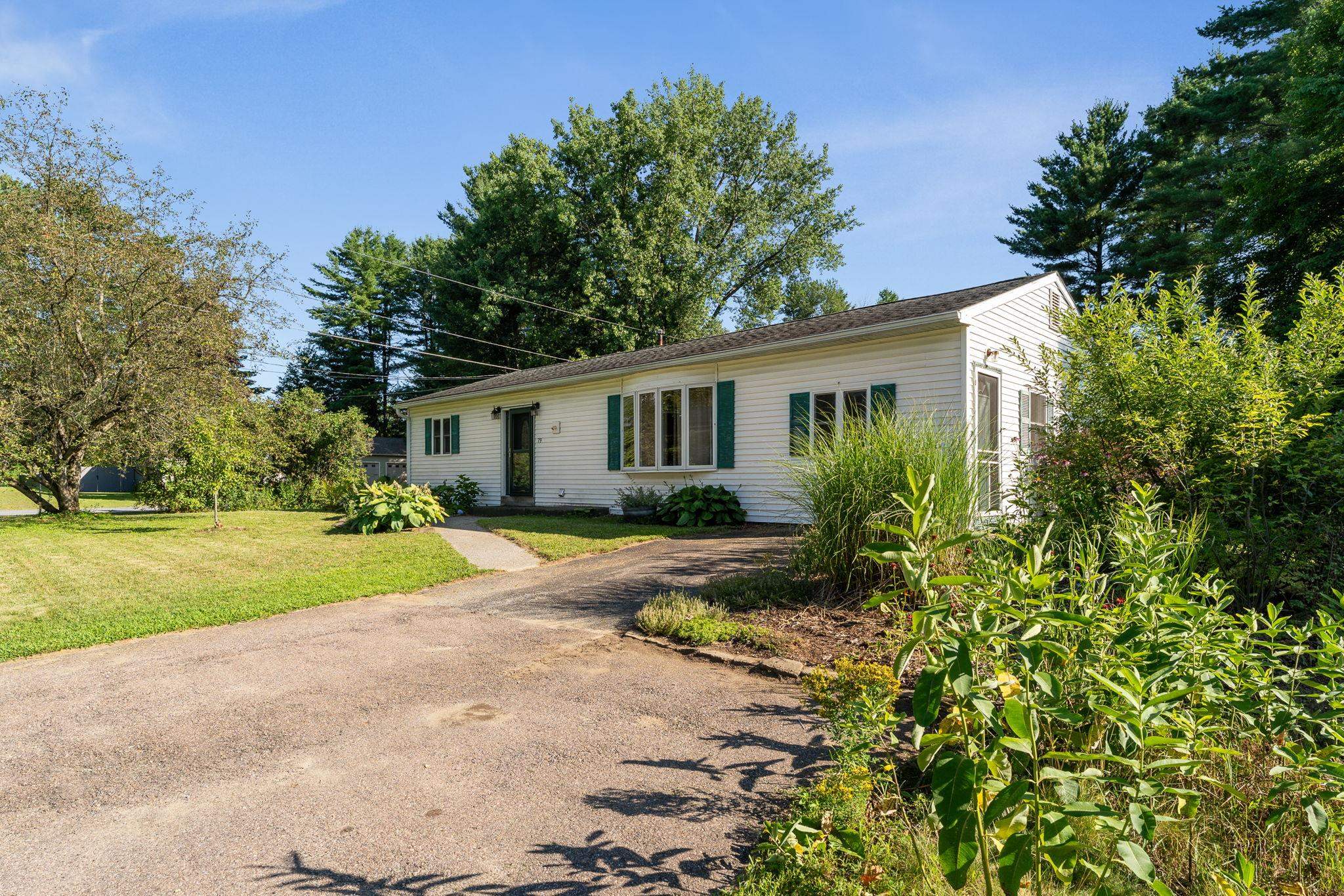 79 Hobbs Road Milton, VT 05468 - Photo 3 of 34 Gallery Image 3