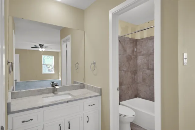 $394,900 | 12002 Hardwood Trail, Austin, TX 78750