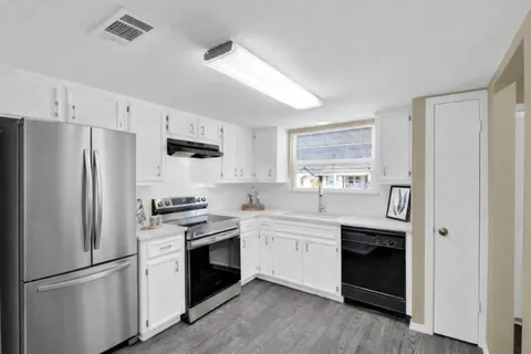 $394,900 | 12002 Hardwood Trail, Austin, TX 78750