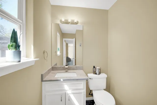 $394,900 | 12002 Hardwood Trail, Austin, TX 78750