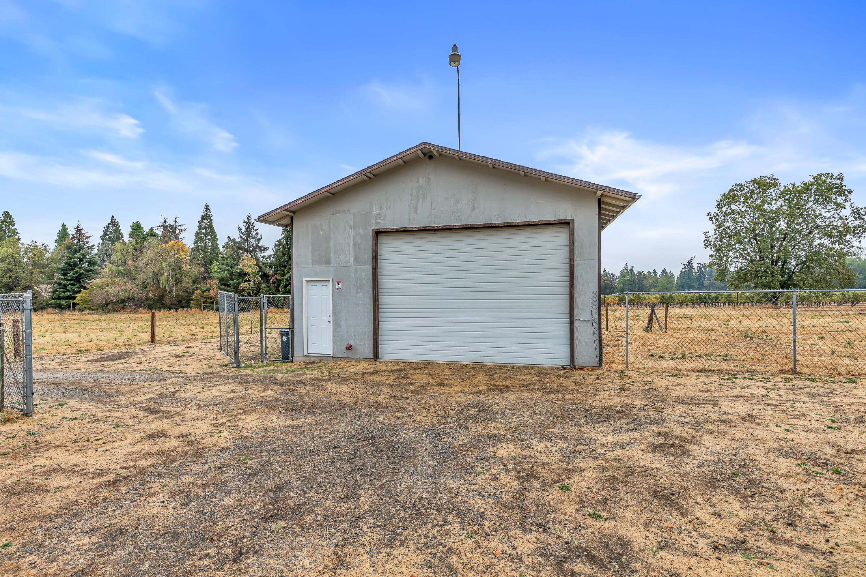 1771 Camp Baker Road Medford, OR 97501 - Photo 29 of 38 A30