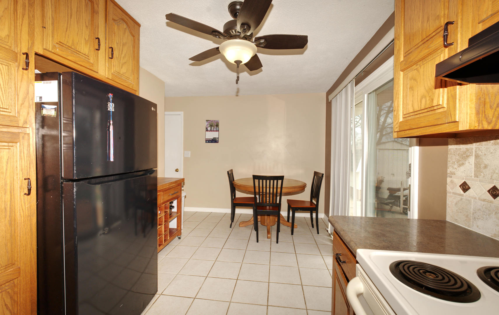 1709 Middle Road Camanche, IA 52730 - Photo 5 of 19 Gallery Image 5