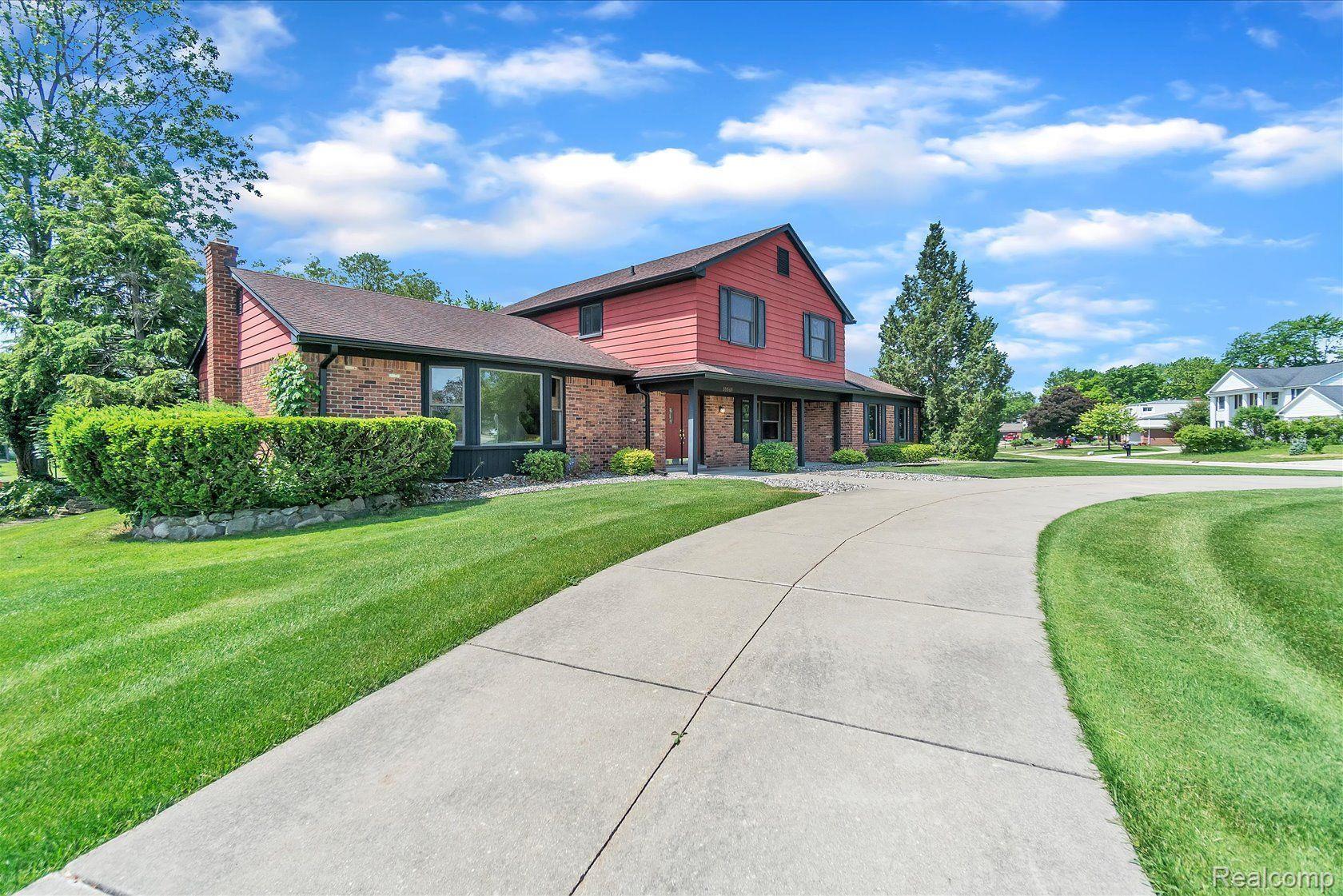 35969 Congress Road Farmington, MI 48335 - Photo 2 of 57 Gallery Image 2