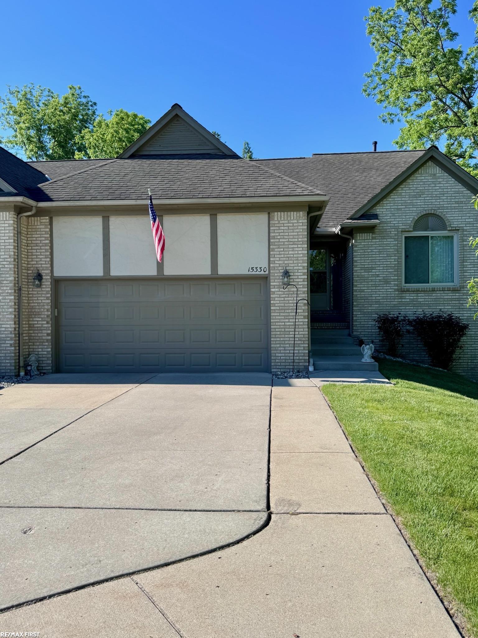 15330 Pebble Pointe Court Clinton Township, MI 48038 - Photo 1 of 33 50212419-766F192B-367E-4077-8CF6-61295DD5F1A3.JPG