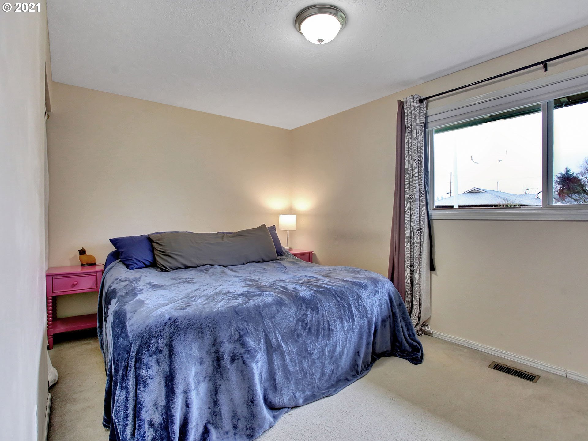 3651 Southeast 169th Place Portland, OR 97236 - Photo 15 of 32