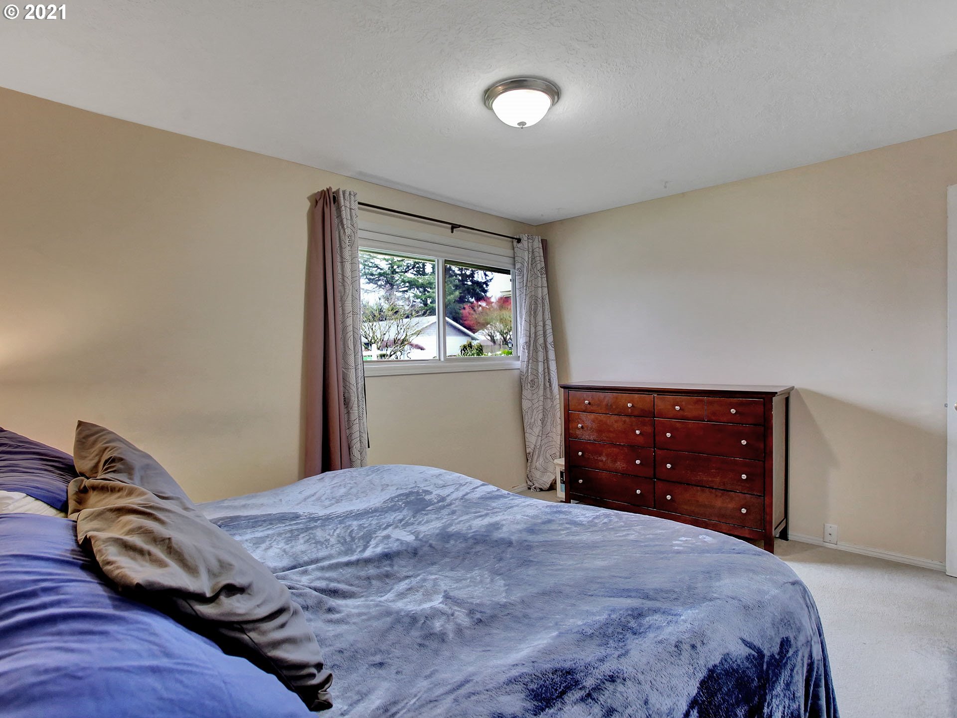 3651 Southeast 169th Place Portland, OR 97236 - Photo 17 of 32