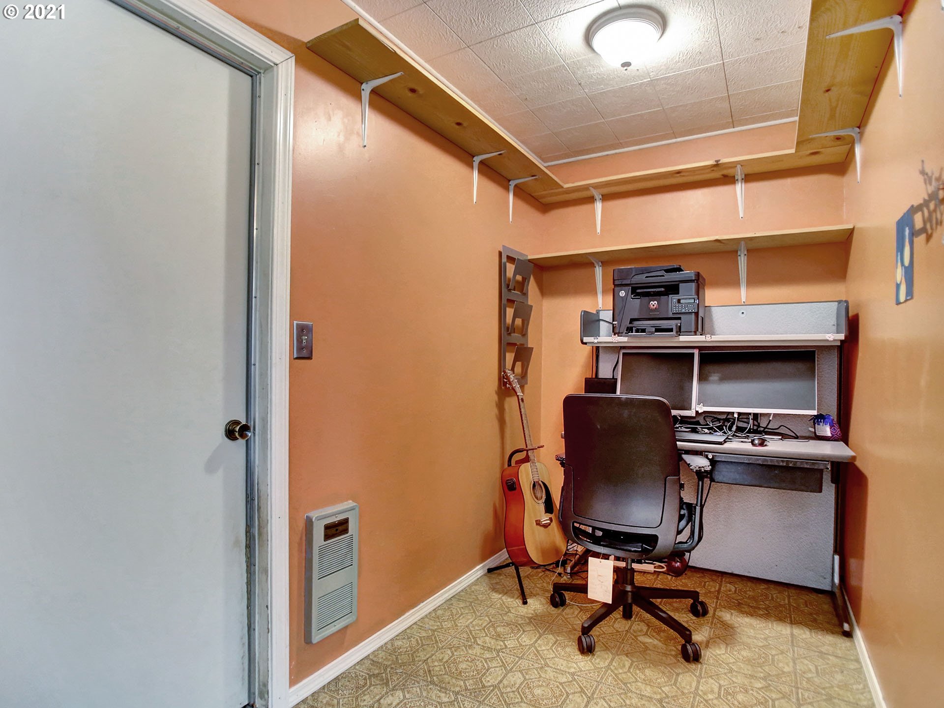 3651 Southeast 169th Place Portland, OR 97236 - Photo 25 of 32