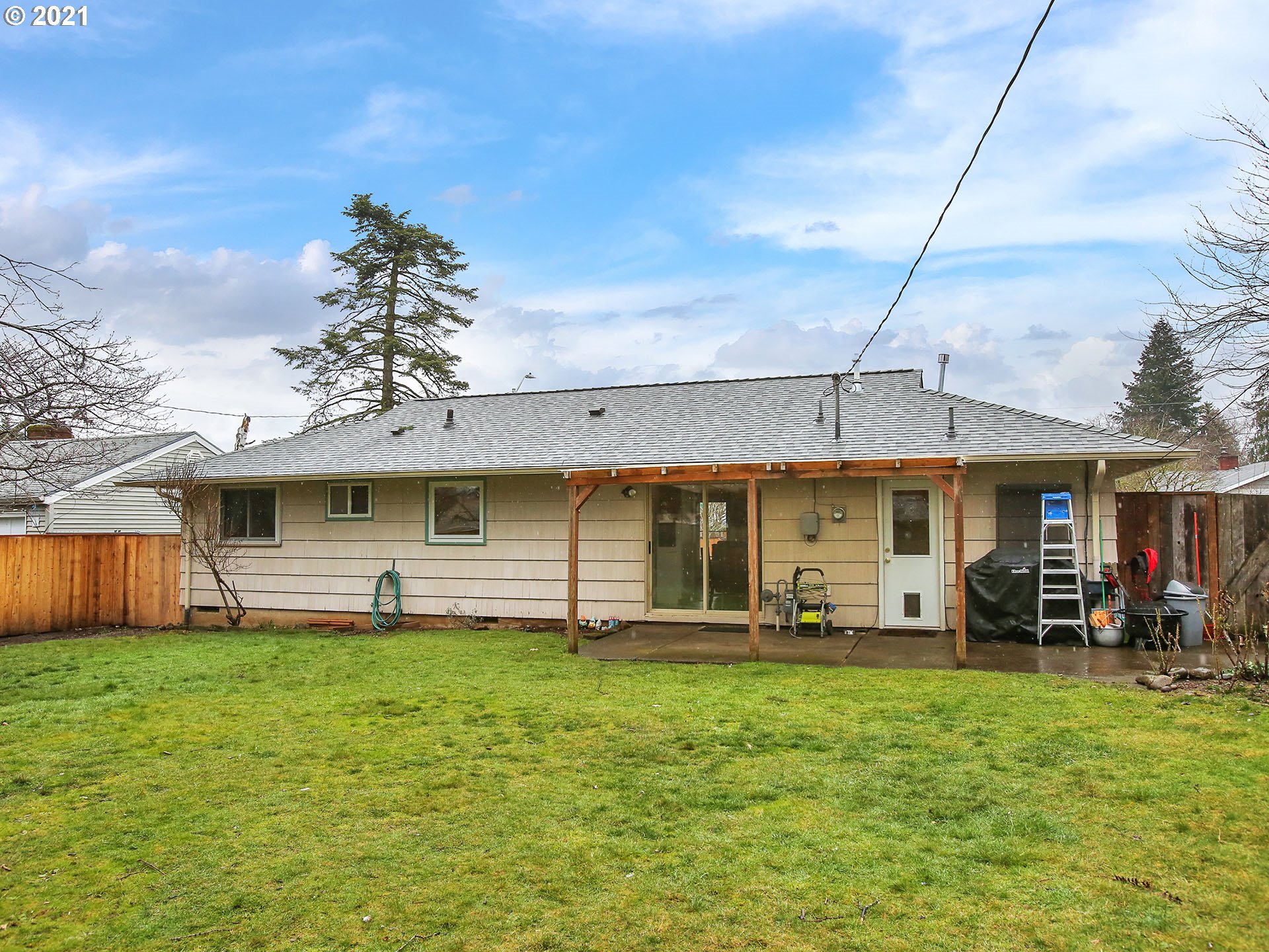 3651 Southeast 169th Place Portland, OR 97236 - Photo 30 of 32