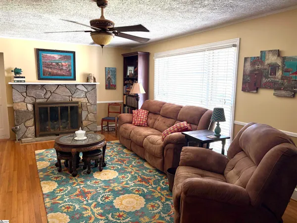 $480,000 | 323 South 1372, Woodruff, SC 29388