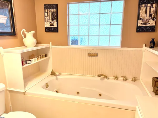 $480,000 | 323 South 1372, Woodruff, SC 29388