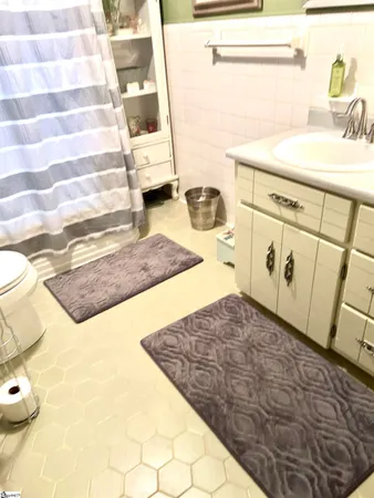 $480,000 | 323 South 1372, Woodruff, SC 29388