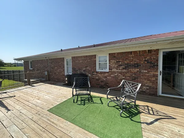 $275,000 | 374 Highway 50, Centerville, TN 37033