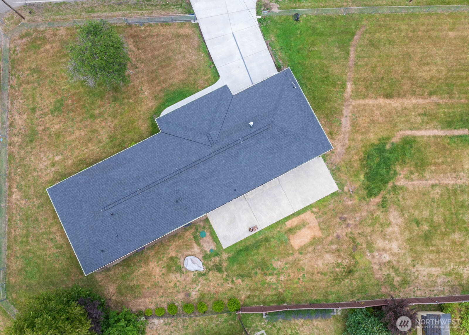 5207 Erlands Point Road Northwest Bremerton, WA 98312 - Photo 6 of 37