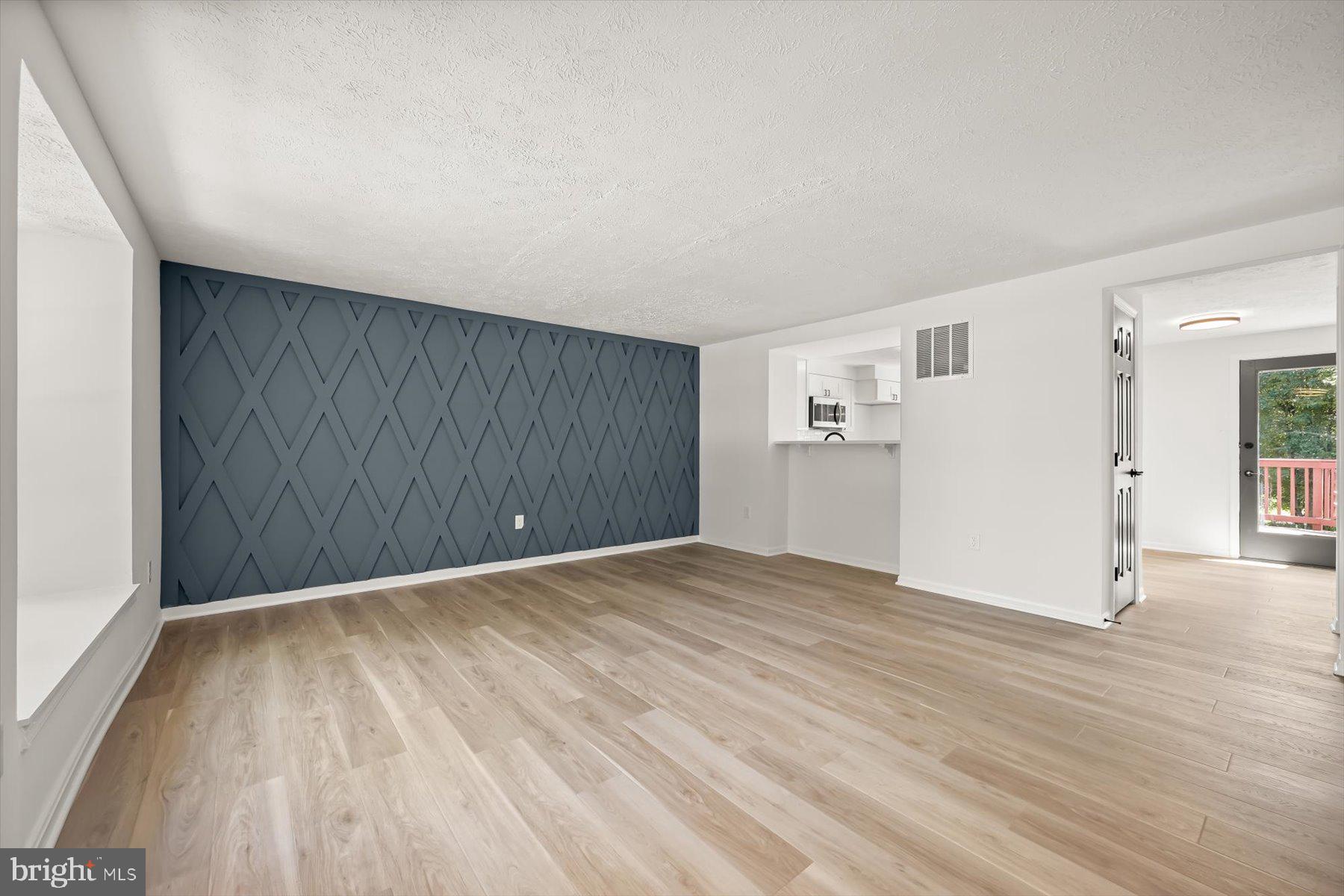 7833 Paddock Way Baltimore, MD 21244 - Photo 5 of 44