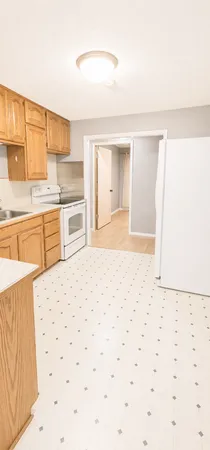 $214,999 | 710 10th Street Southwest, Willmar, MN 56201