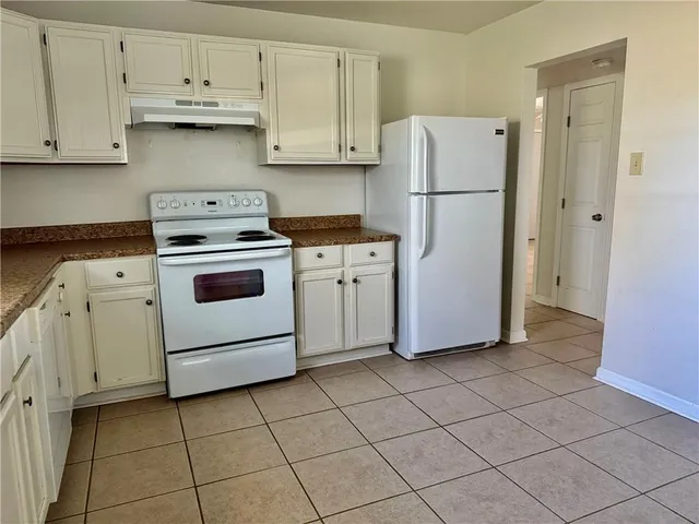$900 | 114 Zeta Street, Unit C, Belle Chasse, LA 70037