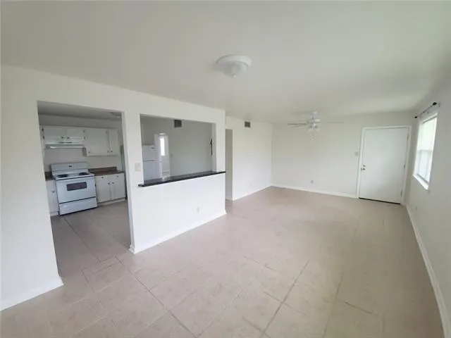 $900 | 114 Zeta Street, Unit C, Belle Chasse, LA 70037