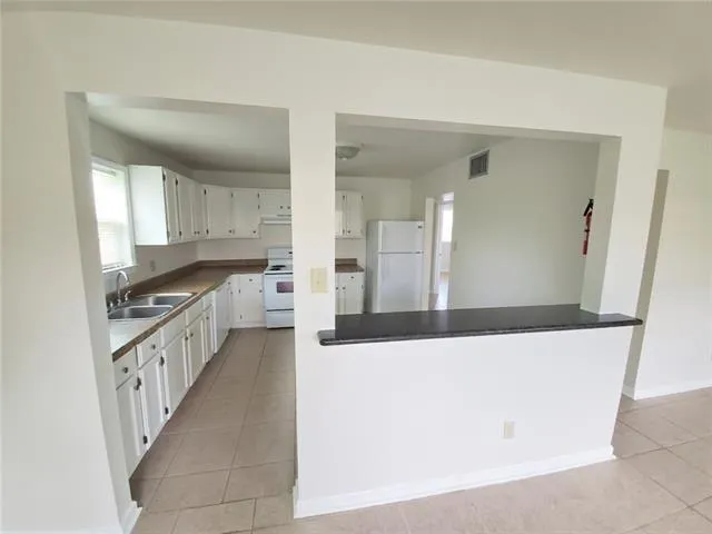 $900 | 114 Zeta Street, Unit C, Belle Chasse, LA 70037