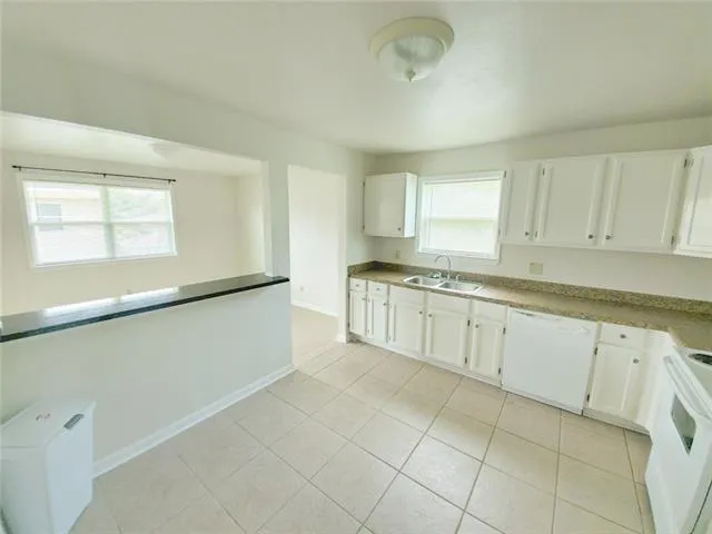 $900 | 114 Zeta Street, Unit C, Belle Chasse, LA 70037