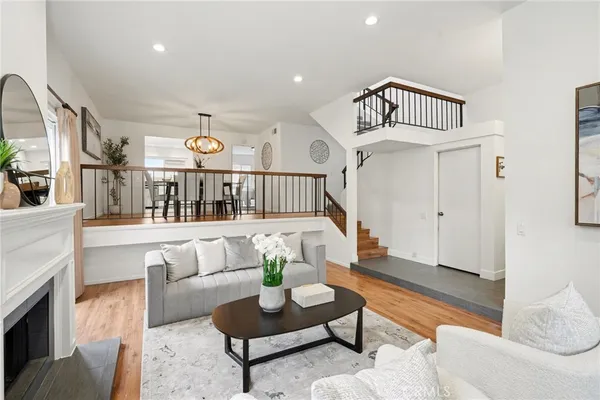 $948,888 | 447 Fairview Avenue, Unit 11, Arcadia, CA 91007