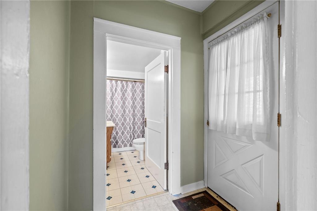 1341 Scrubgrass Road Carnegie, PA 15106 - Photo 11 of 21