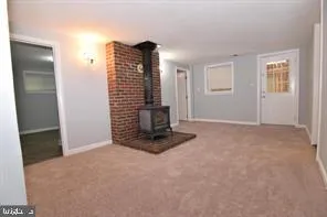 $2,800 | 7221 Barry Road, Alexandria, VA 22315