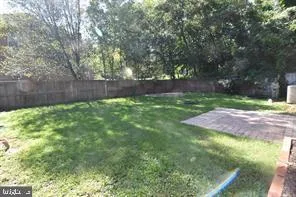 $2,800 | 7221 Barry Road, Alexandria, VA 22315