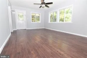 $2,800 | 7221 Barry Road, Alexandria, VA 22315