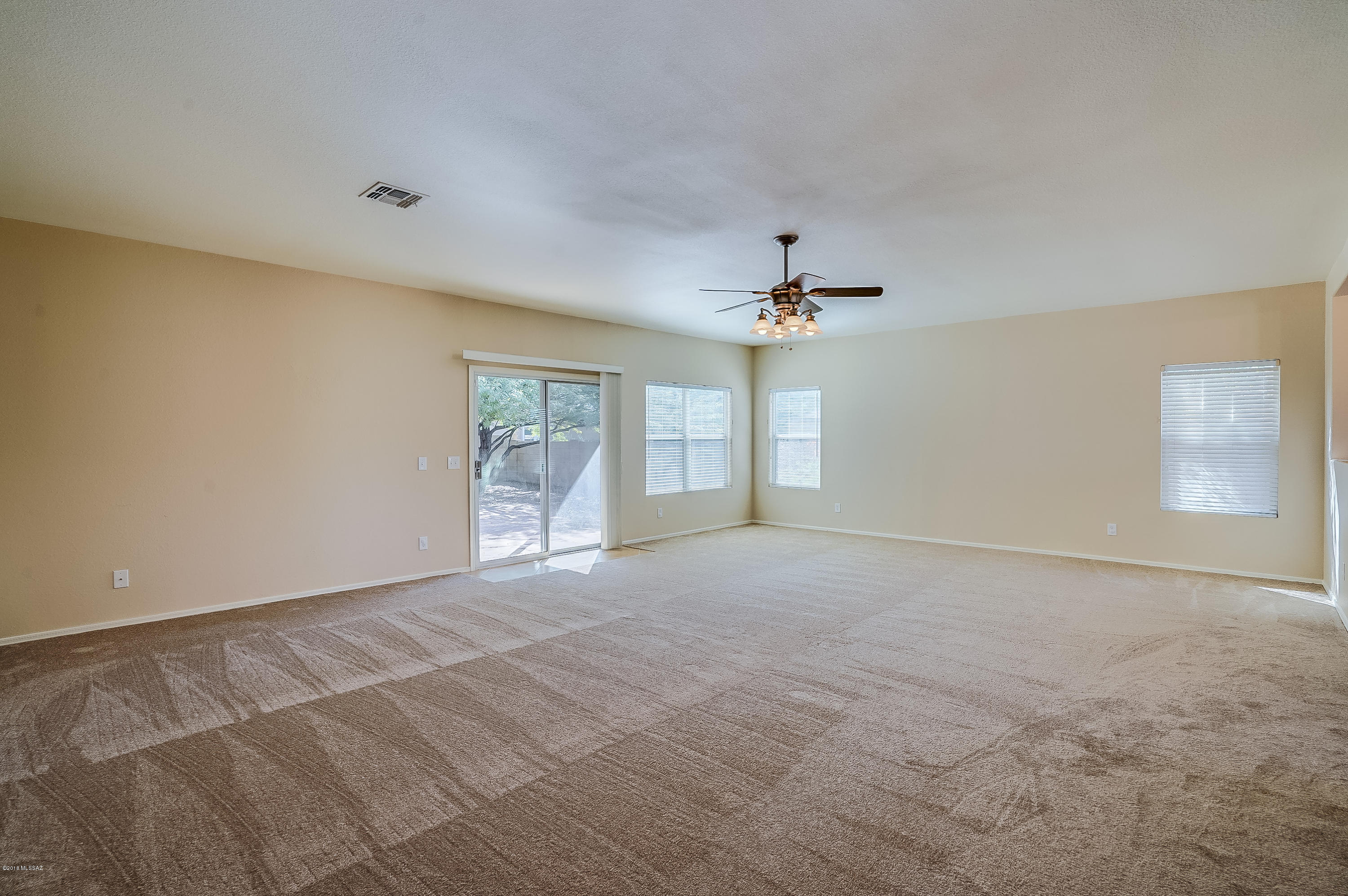 3323 South Twilight Echo Road Tucson, AZ 85735 - Photo 8 of 50 Gallery Image 8