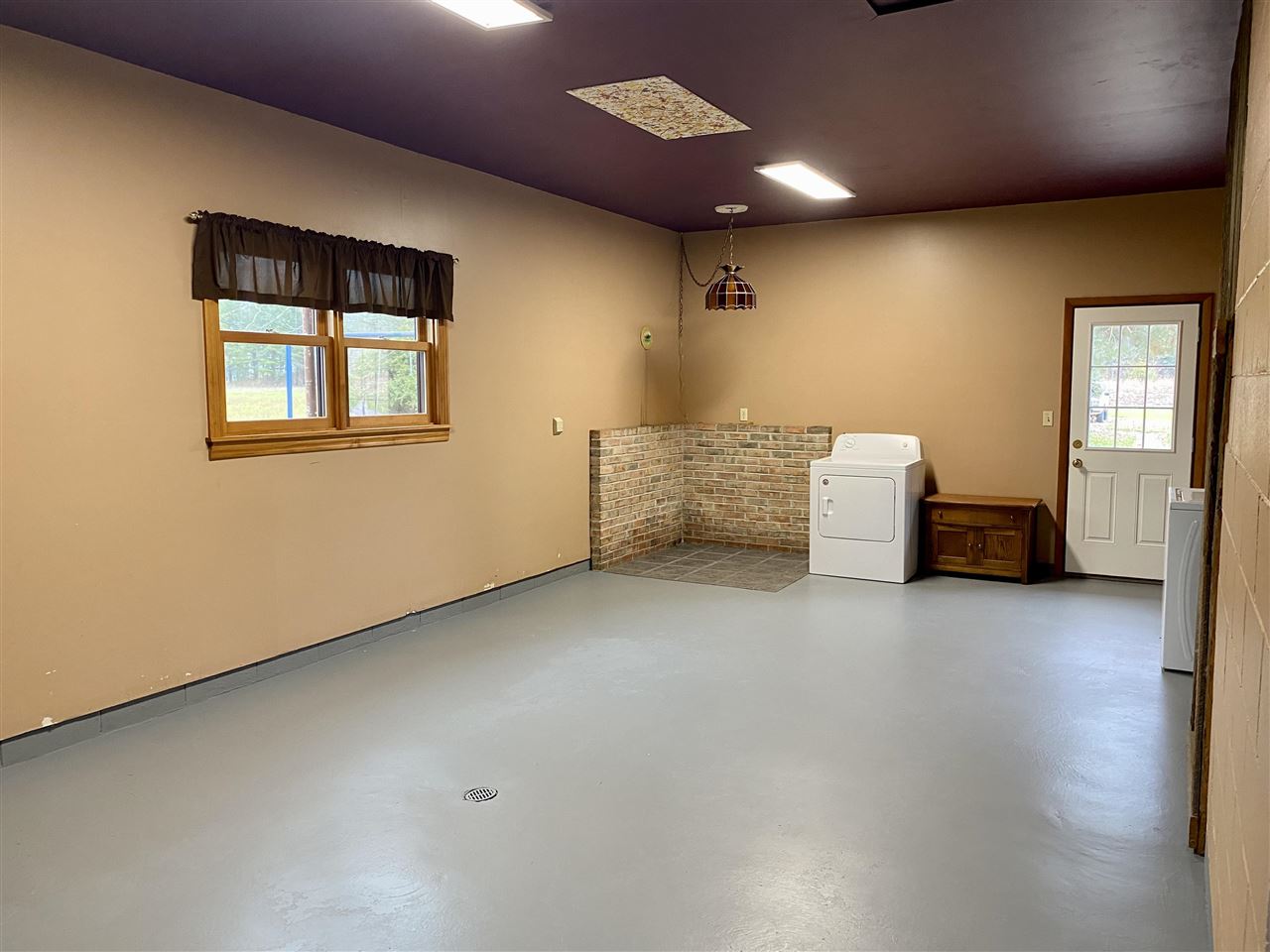 3245 East Siebert Road Midland, MI 48642 - Photo 43 of 44 1895165-42.JPG
