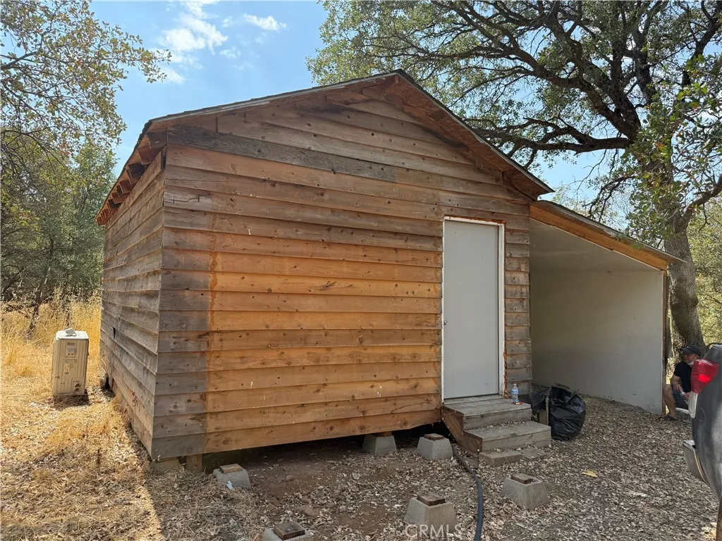 16185 Caribou Road Cottonwood, CA 96022 - Photo 14 of 21 workshop