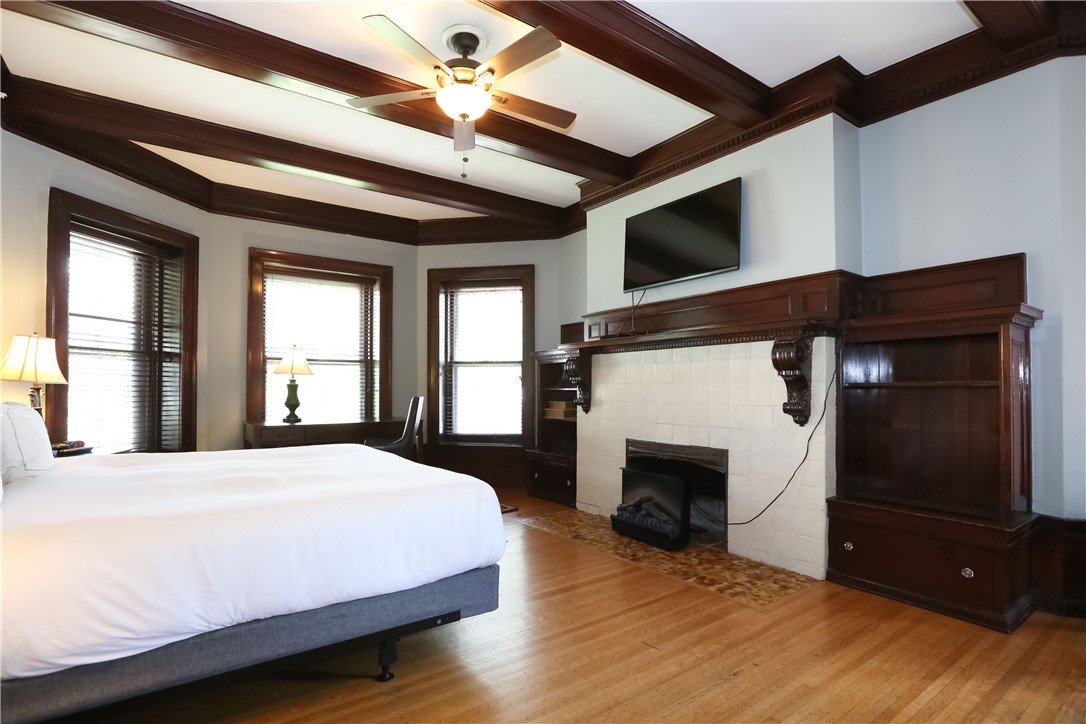 7 Strathallan Park Rochester, NY 14607 - Photo 8 of 50