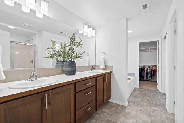 $515,000 | 19537 East 3rd Lane, Greenacres, WA 99016