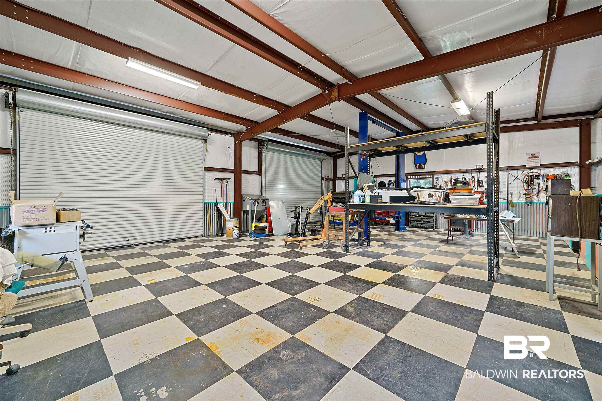 10434 Highway 98 Fairhope, AL 36532 - Photo 43 of 47 Interior Workshop