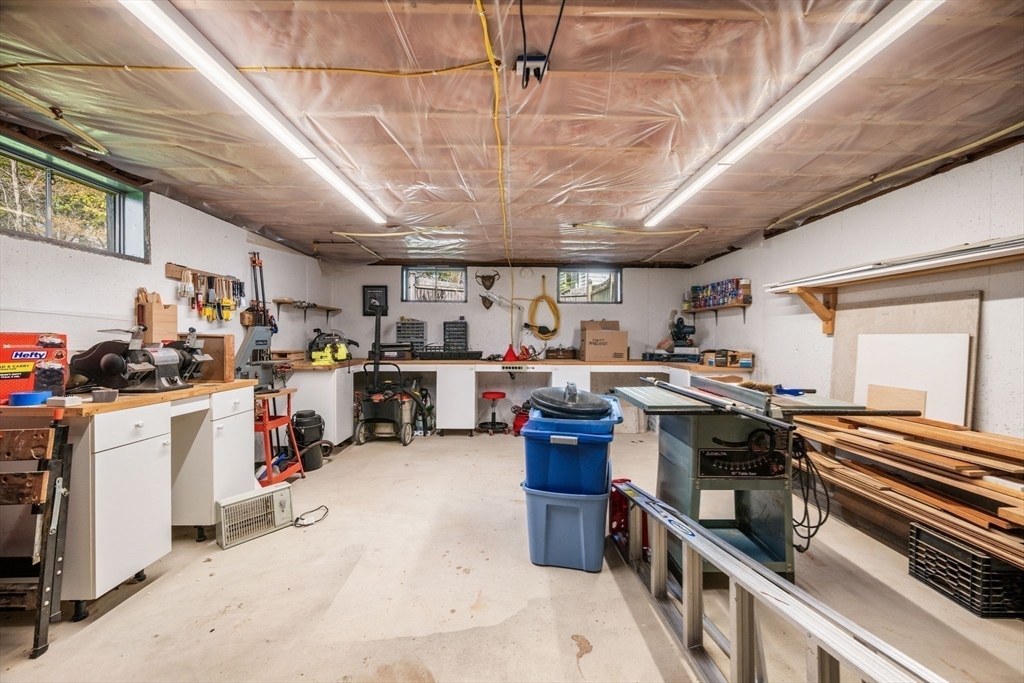 7 Patti Road Beverly, MA 01915 - Photo 34 of 40