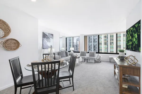 $360,000 | 155 North Harbor Drive, Unit 4007, Chicago, IL 60601