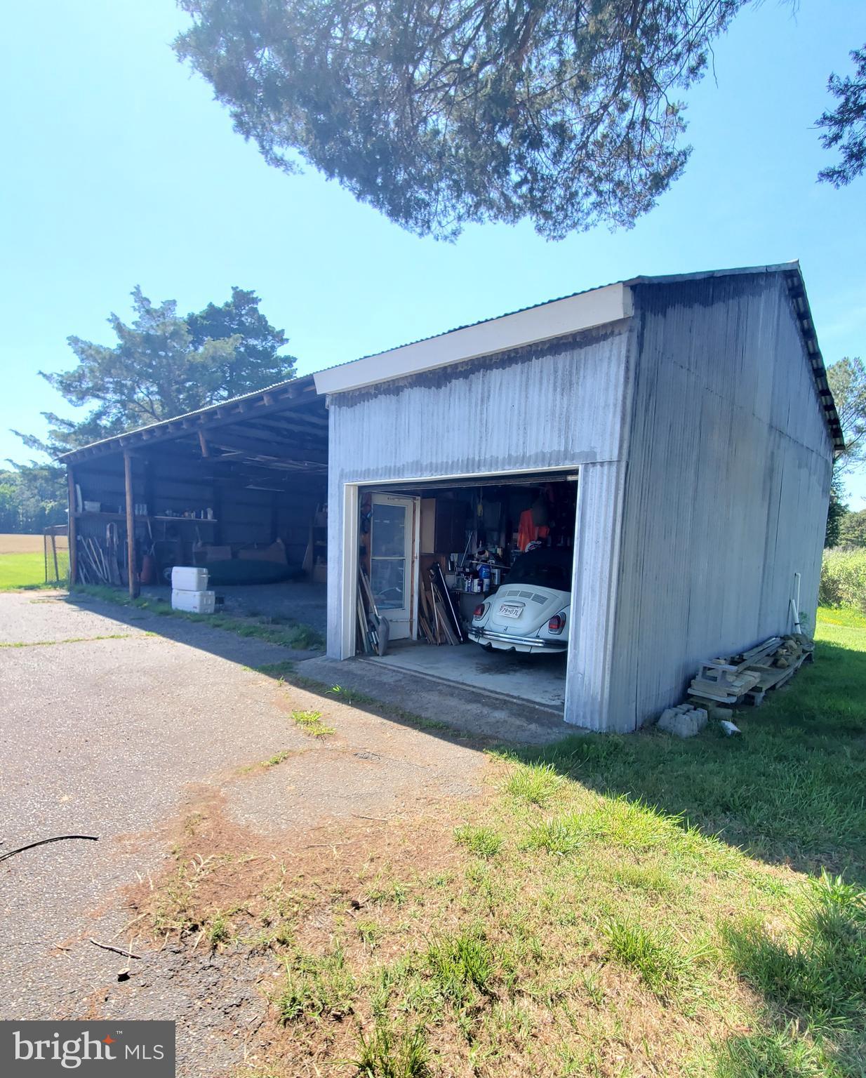 6046 Todds Point Road Cambridge, MD 21613 - Photo 5 of 13 Single-Car garage with workshop