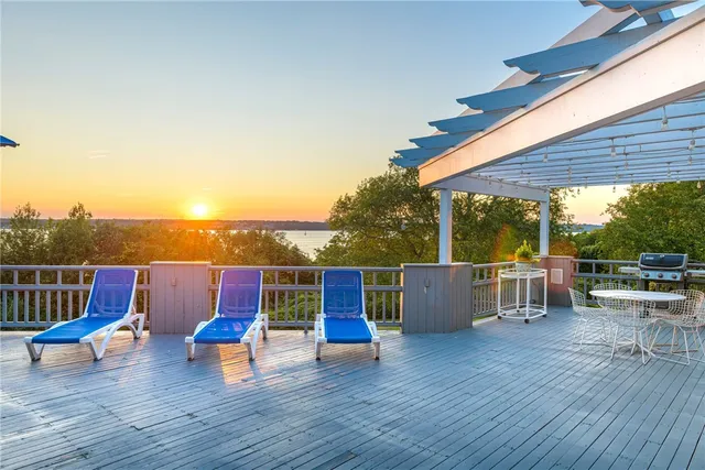$5,750,000 | 76 Battery Lane, Jamestown, RI 02835