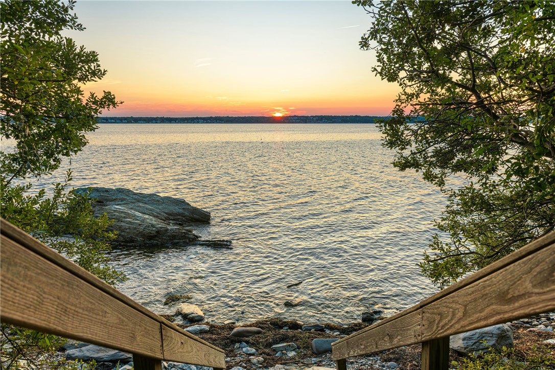 76 Battery Lane Jamestown, RI 02835 - Photo 33 of 36