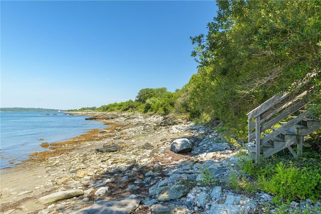 $5,750,000 | 76 Battery Lane, Jamestown, RI 02835